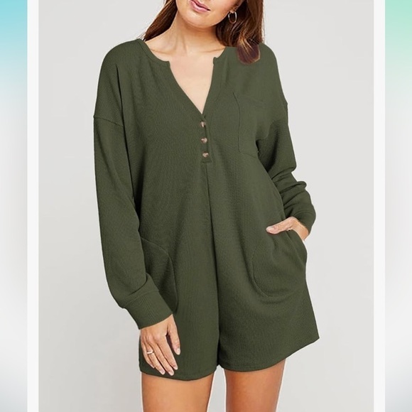 New V Neck Button Rompers Long Sleeve Loose 1 Piece Short Jumpsuit with Pockets - Picture 7 of 9